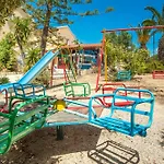 Erietta شقة فندقية 3*