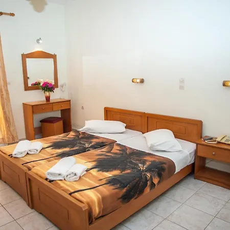 מלון דירות Erietta 3*