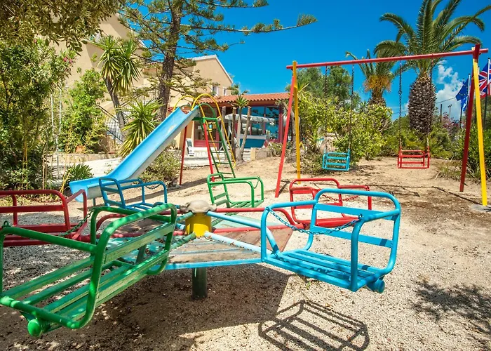 Erietta מלון דירות 3*