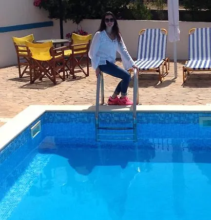 Lejlighedshotel Erietta 3*