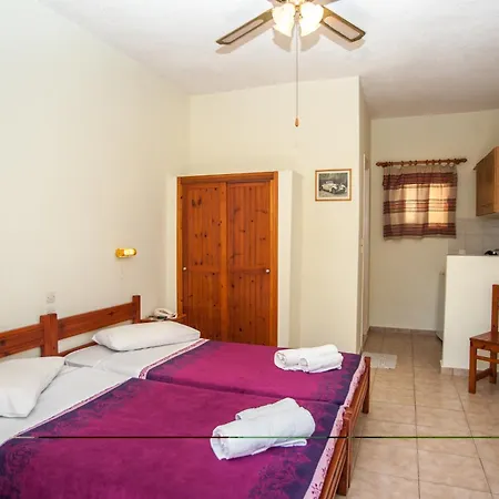 Erietta Aparthotel Svoronata