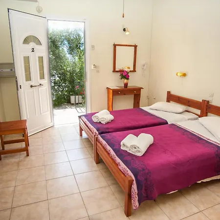 Erietta Aparthotel 3*