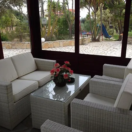 Lejlighedshotel Erietta 3*