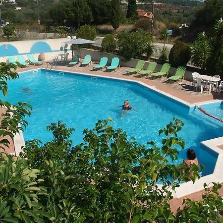 Erietta Aparthotel 3*