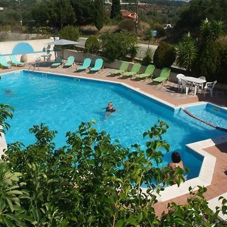 Erietta Aparthotel 3*