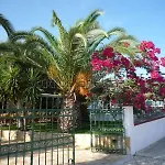 Erietta Aparthotel 3*