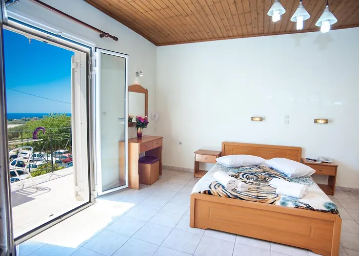 Erietta アパートホテル 3*